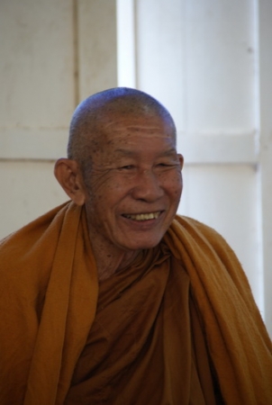 LP ThongPhoon Wat PaSaMaChiPhuPhaTam Nongkhai 6.jpg