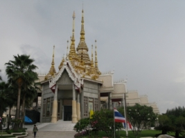 Wat Maha Viharn (2).JPG