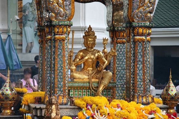 1200px-Erawan_Shrine_Ratchaprasong.jpg