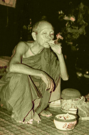 LP Koon หลวงพ่อคูณ  - Wat Banrai (วัดบ้านไร่).jpg