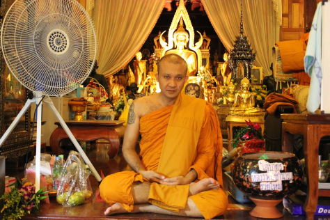 lp-chamnan-wat-bang-khudi-thong-2.jpg